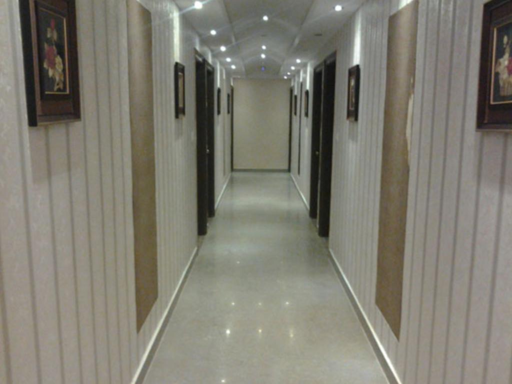 Le Grand Regency Hotel Greater Noida Bagian luar foto