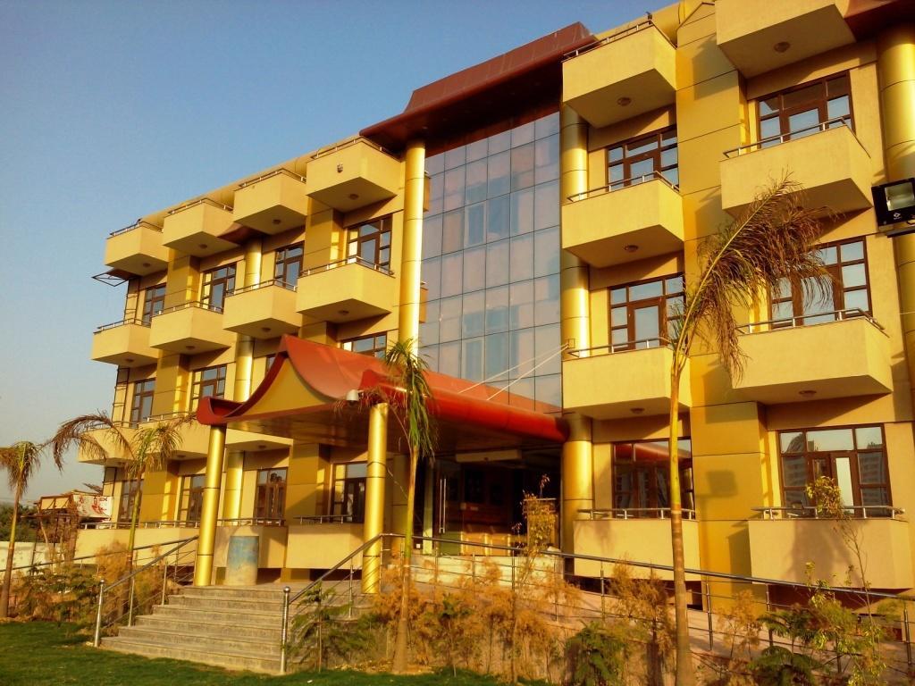 Le Grand Regency Hotel Greater Noida Bagian luar foto