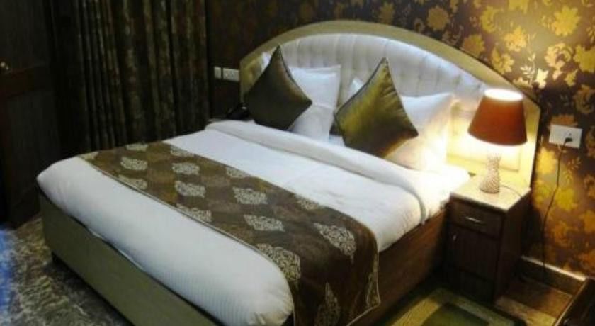 Le Grand Regency Hotel Greater Noida Bagian luar foto